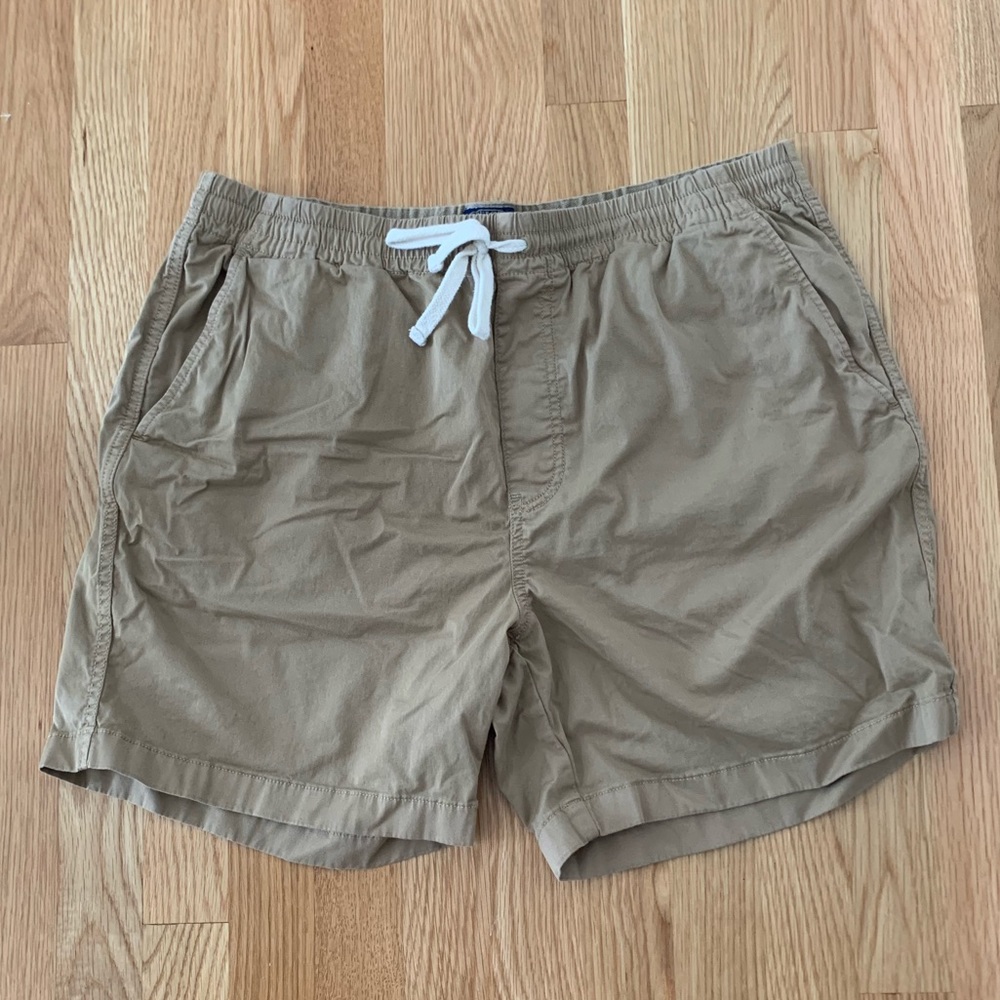 J Crew 6” Dock Shorts, size L
